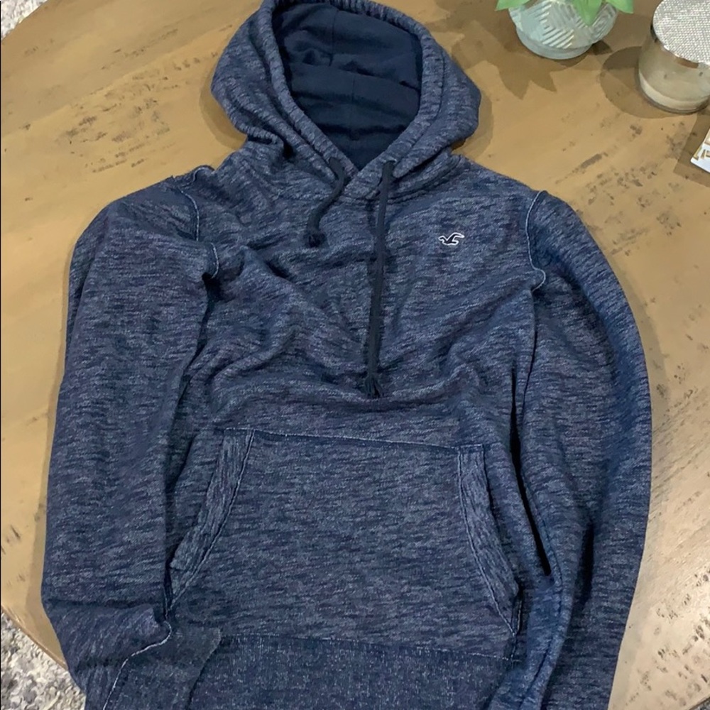 Blue hollister sweat shirt